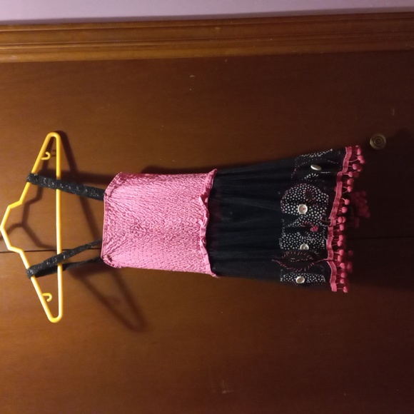 Handmade skull top, Size XS, Black, Pink & White. - Picture 1 of 6